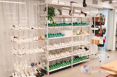 &OtherStories与Helena Carlberg合作建零售空间“实验室”-世界服装鞋帽网